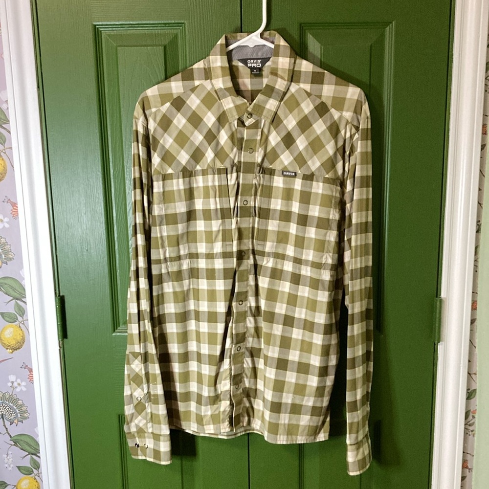 Men’s Orvis Pro button down shirt. Olive plaid, size medium.